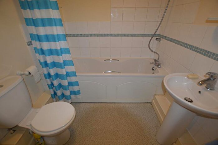 2 Bedroom Apartment To Rent In Amaya Lodge, Alton Road, Bournemouth, Dorset, BH10