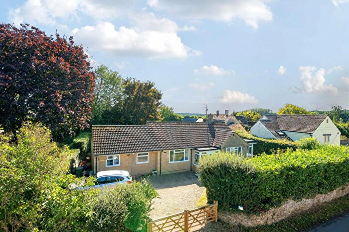 3 Bedroom Bungalow For Sale In Cricklade Street, Poulton, Cirencester, GL7