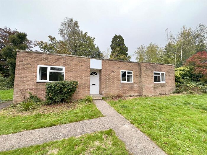 3 Bedroom Bungalow To Rent In Parrys Lane, Stoke Bishop, BS9