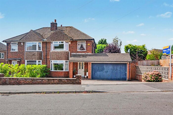3 Bedroom Semi-Detached House For Sale In Smithfield Avenue, Trowell, Nottingham, NG9