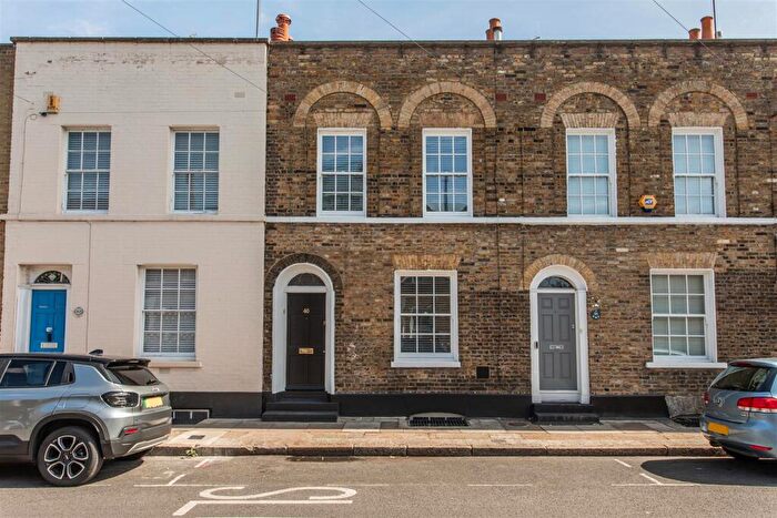 2 Bedroom Terraced House For Sale In Belgrave Street, Stepney Green, E1