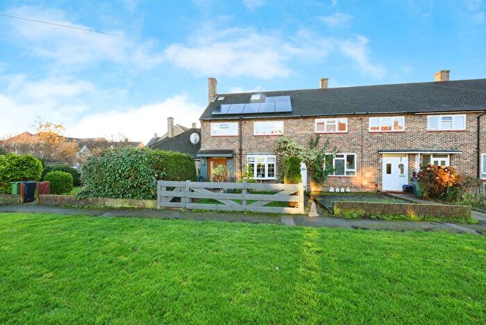 4 Bedroom Detached House For Sale In Purbeck Close, Merstham, Redhill, Surrey, RH1