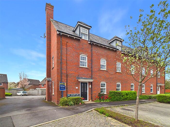 2 Bedroom Apartment For Sale In Chalkpit Lane, Chinnor, OX39