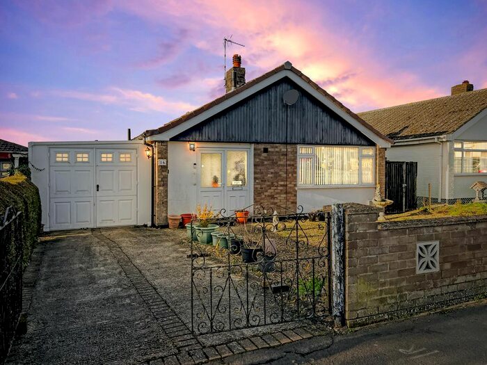 2 Bedroom Detached Bungalow For Sale In Wenton Close, Cottesmore, Oakham, LE15