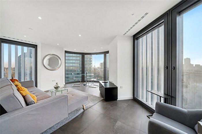 2 Bedroom Apartment For Sale In City Road, London, EC1V