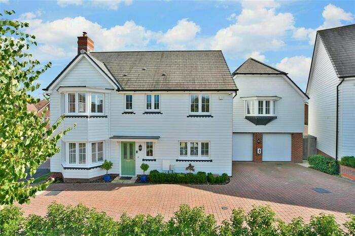 5 Bedroom Detached House For Sale In Greensand Meadow, Sutton Valence, Maidstone, Kent, ME17