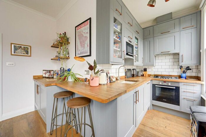 2 Bedroom Flat For Sale In Manor Park, Hither Green, London, SE13