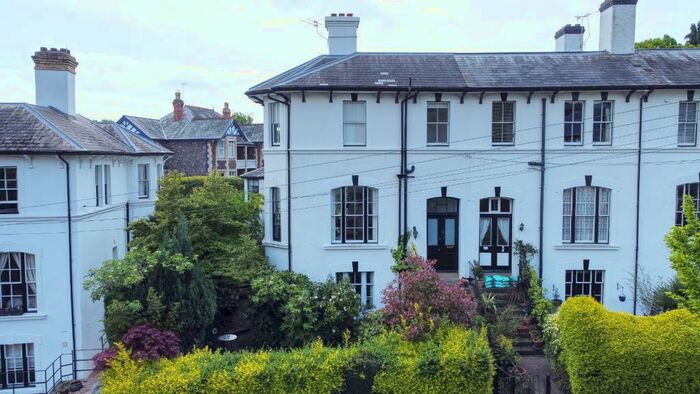4 Bedroom Terraced House To Rent In Lansdowne Crescent, Malvern, WR14