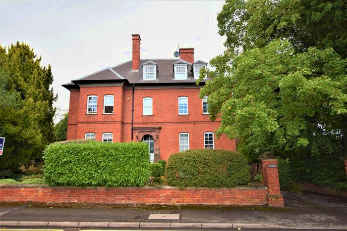 1 Bedroom Flat To Rent In Overton Park Road, Cheltenham, GL50