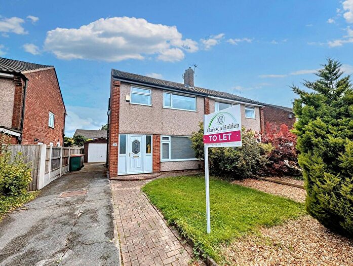 3 Bedroom Semi-Detached House To Rent In Ingle Head, Fulwood, PR2