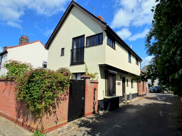 Houses for sale & to rent in NR34 9XG, Fairfax Court, Beccles South Beccles