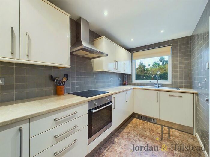 2 Bedroom Apartment To Rent In Green Hall Mews, Wilmslow, Cheshire, SK9