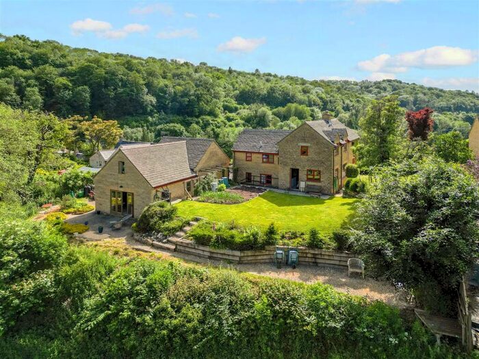 6 Bedroom Detached House For Sale In Coppice Hill, Chalford, Stroud, GL6