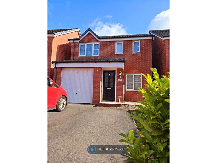 3 Bedroom Detached House To Rent In Electric Way, Birmingham, B11