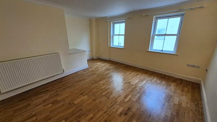 3 Bedroom Town House To Rent In Market Street, Haverfordwest, SA61
