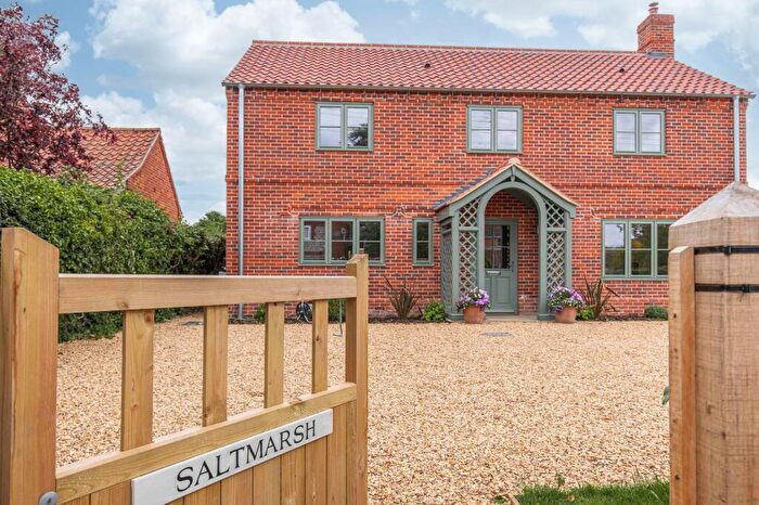 3 Bedroom Detached House For Sale In Chain Free Fleur Home In The Heart Of Blakeney, NR25