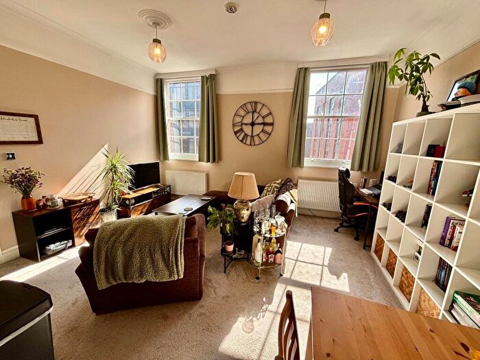 1 Bedroom Apartment For Sale In Warstone Lane, Birmingham, B18