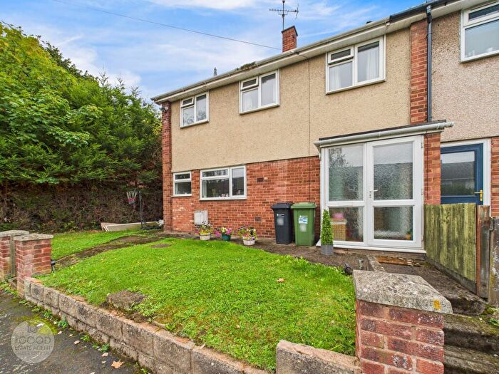 3 Bedroom End Of Terrace House For Sale In Riddimore Avenue, Hereford, HR2