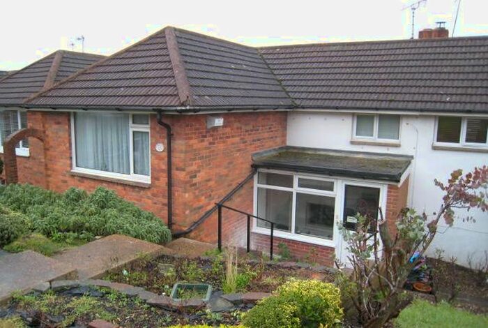 3 Bedroom Semi-Detached House To Rent In Canfield Close, Brighton, BN2