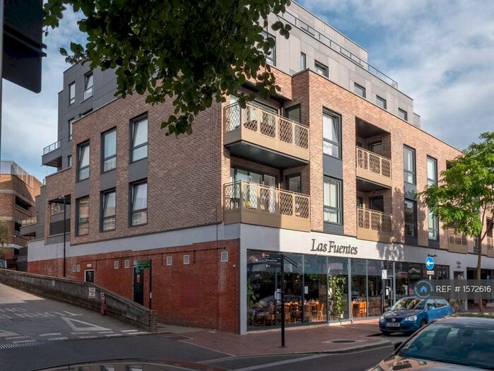 2 Bedroom Flat To Rent In Calum Court, Purley, CR8