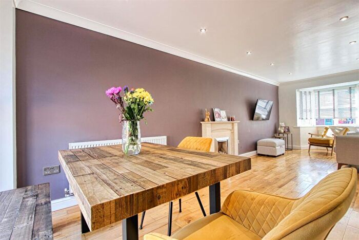 3 Bedroom Detached House For Sale In Worcester Close, Clay Cross, Chesterfield, Derbyshire, S45