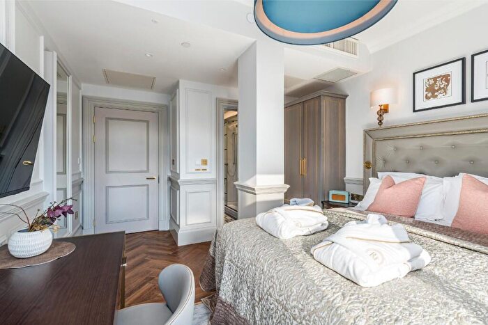 1 Bedroom Serviced Apartments To Rent In George Street, Edinburgh, EH2