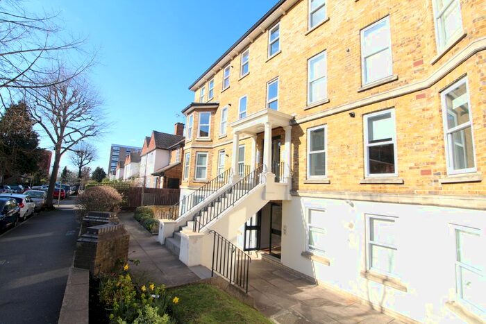 2 Bedroom Flat To Rent In Connaught House, Grove Road, Surbiton, KT6