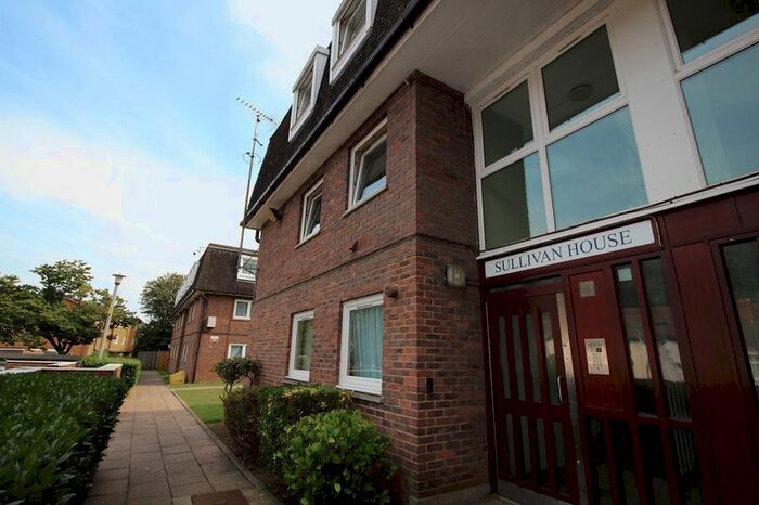 2 Bedroom Flat To Rent In Station Road, Kenley, CR8