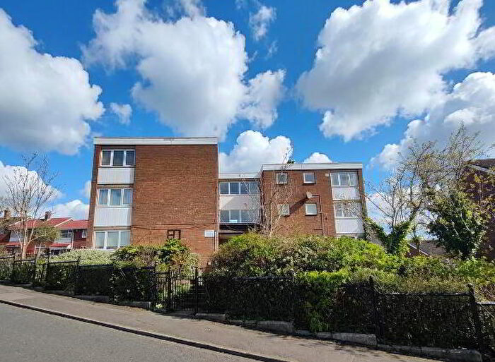 2 Bedroom Apartments For Sale In C Sunningdale Gardens, Belfast, BT14