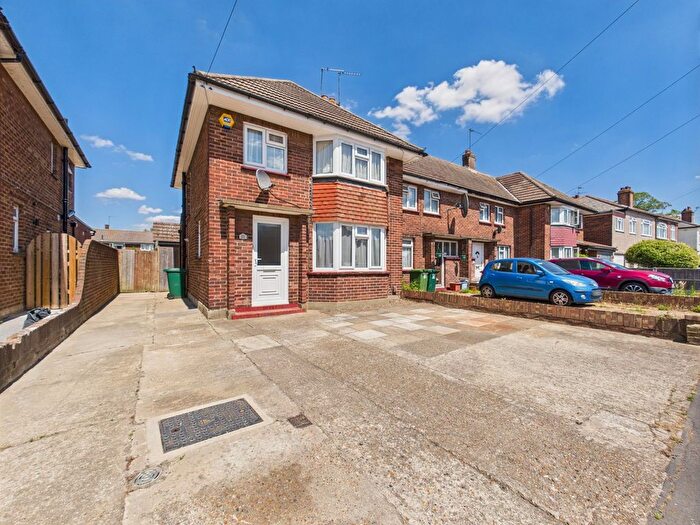 3 Bedroom Semi Detached House To Rent In Station Crescent, Ashford, Middlesex, TW15
