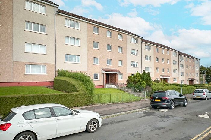 3 Bedroom Flat For Sale In Heathcot Avenue, Drumchapel, G15