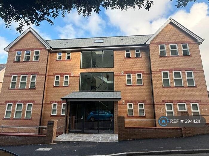 1 Bedroom Flat To Rent In Southcliffe, Ilfracombe, EX34