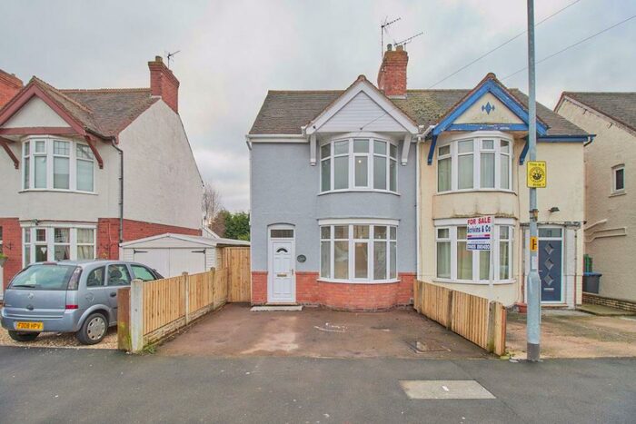 3 Bedroom Semi-Detached House To Rent In Strathmore Road, Hinckley, LE10