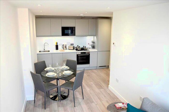 1 Bedroom Flat To Rent In New London Road, Chelmsford, CM2