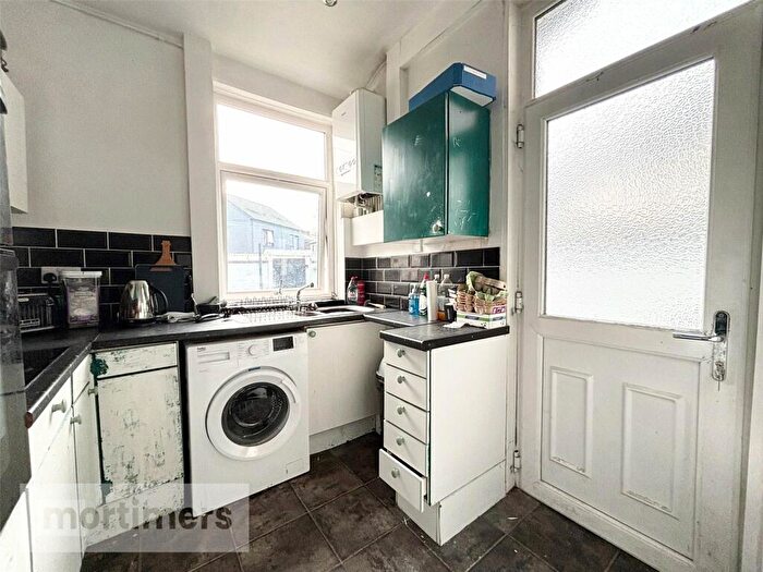 3 Bedroom Terraced House For Sale In Bonsall Street, Blackburn, Lancashire, BB2