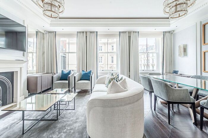 2 Bedroom Flat To Rent In Prince Of Wales Terrace, High Street Kensington, London, W8