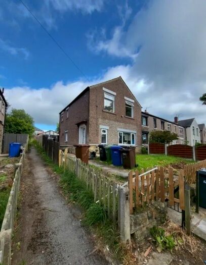3 Bedroom Semi-Detached House To Rent In Bedroom House, Nelson, Lancashire, BB9