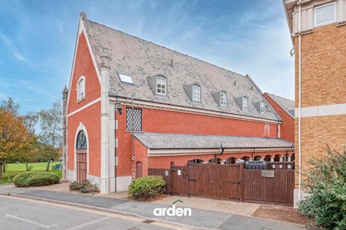 2 Bedroom Flat For Sale In Hensborough, Shirley, B90