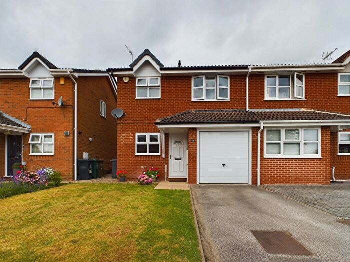 3 Bedroom Semi-Detached House To Rent In Meadow Nook, Boulton Moor, Derby, DE24