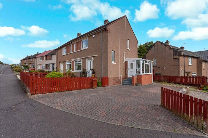 2 Bedroom Semi-Detached House For Sale In Craigbank, Sauchie, Alloa, Clackmannanshire, FK10