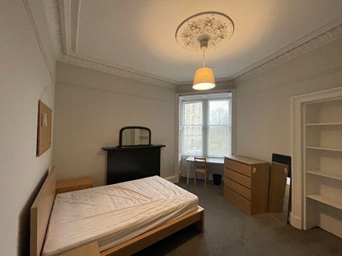 2 Bedroom Flat To Rent In Roseneath Terrace, Edinburgh, EH9