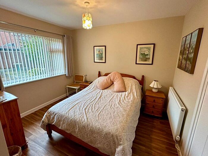 2 Bedroom Bungalow For Sale In Irvine Close, Kings Acre, Hereford, HR4