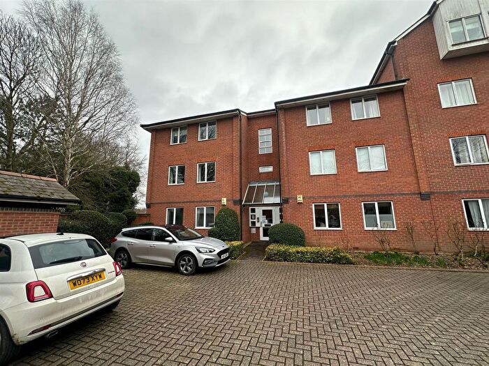 2 Bedroom Flat To Rent In Mill Street, Oxford, OX2