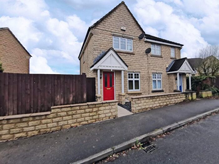 2 Bedroom Semi Detached House To Rent In Quail Avenue, Bradford, BD6