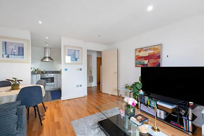 1 Bedroom Flat For Sale In Westgate Apartments, London, E16