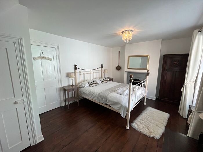 4 Bedroom Property To Rent In William Street, Weymouth, DT4