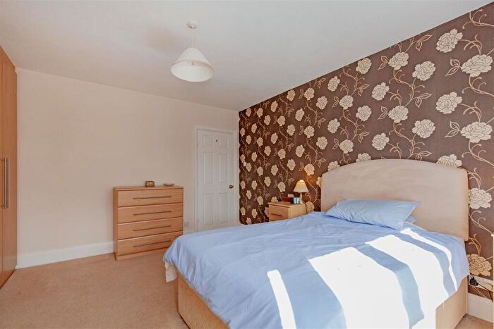 3 Bedroom Detached House For Sale In Highfield Lane, Newbold, Chesterfield, S41