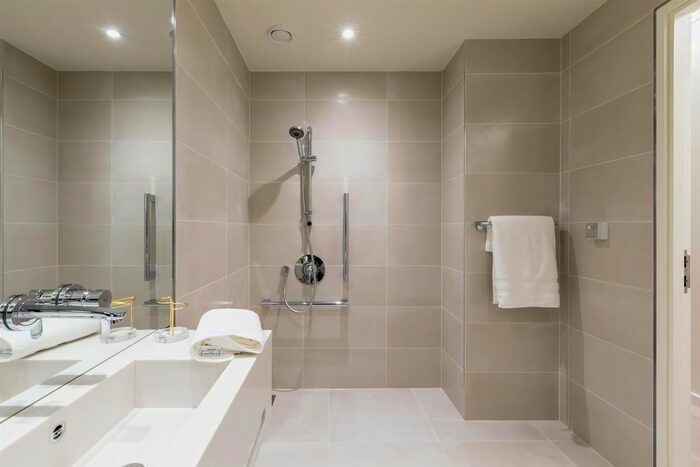 Studio To Rent In Finchley Road, Finchley, London, NW3