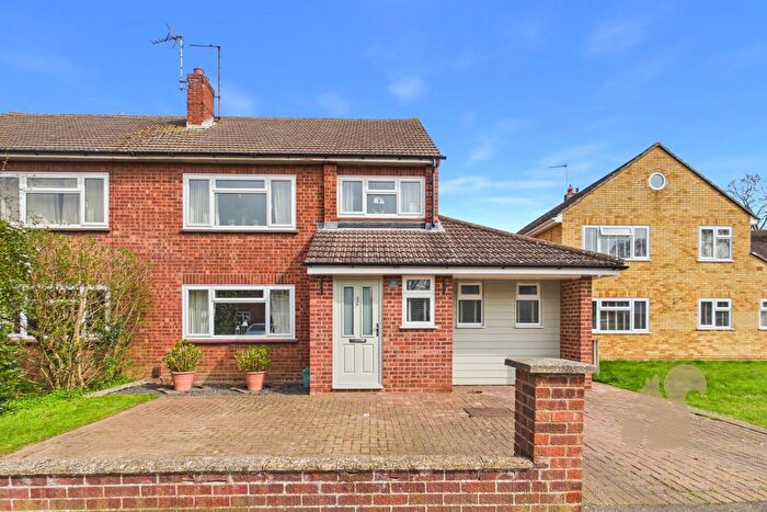 3 Bedroom Semi Detached House For Sale In Alan Way, Colchester, CO3