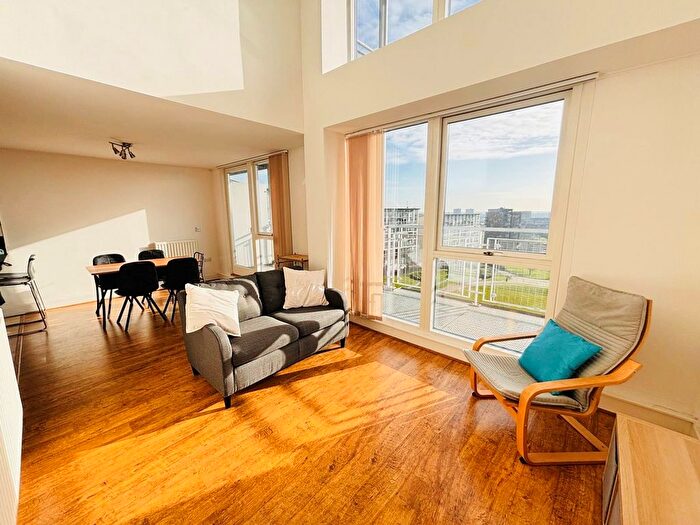 3 Bedroom Flat To Rent In Longleat Avenue, Birmingham, B15